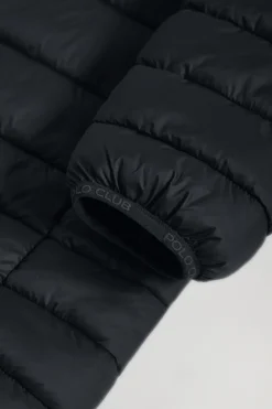 Abrigo Corinne negro ultralight con capucha y logotipo Polo Club