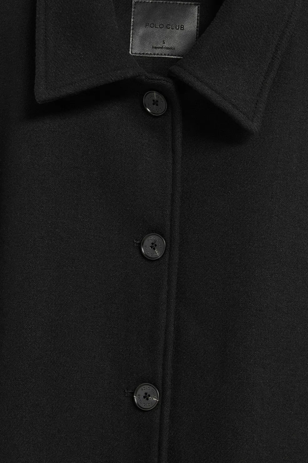 Abrigo corto Lita negro abotonado y detalles Polo Club