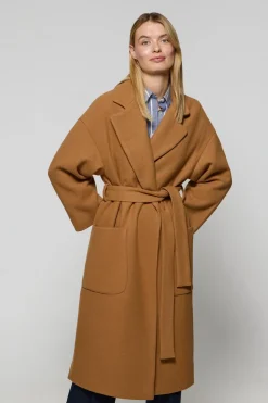 Abrigo largo Carrie color camel de paño y detalles Polo Club