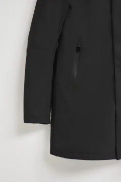 Abrigo Mackey negro de capucha fija y detalles Polo Club