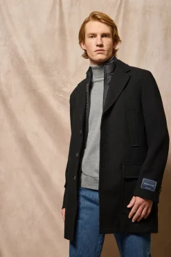 Abrigo negro Cambridge con detalles Polo Club