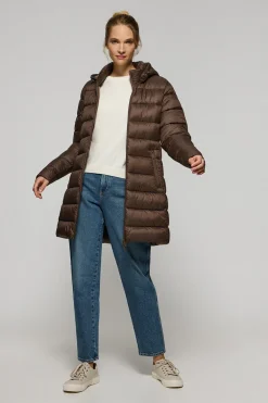 Abrigo Suzette ultralight marrón con parche Rigby Go