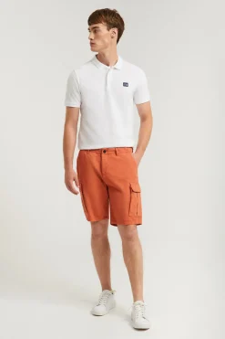 Bermuda cargo color tierra con logo bordado