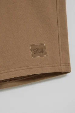 Bermuda Jonas color moca de algodón y patrón relaxed fit con parche en sarga engomado Polo Club