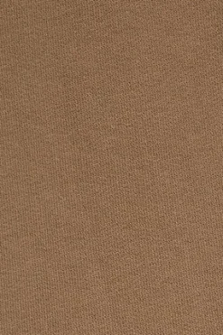 Bermuda Jonas color moca de algodón y patrón relaxed fit con parche en sarga engomado Polo Club