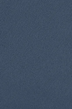 Bermuda relajada azul denim con logo bordado