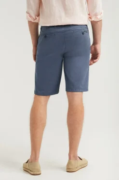 Bermuda relajada azul denim con logo bordado