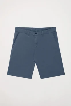 Bermuda relajada azul denim con logo bordado