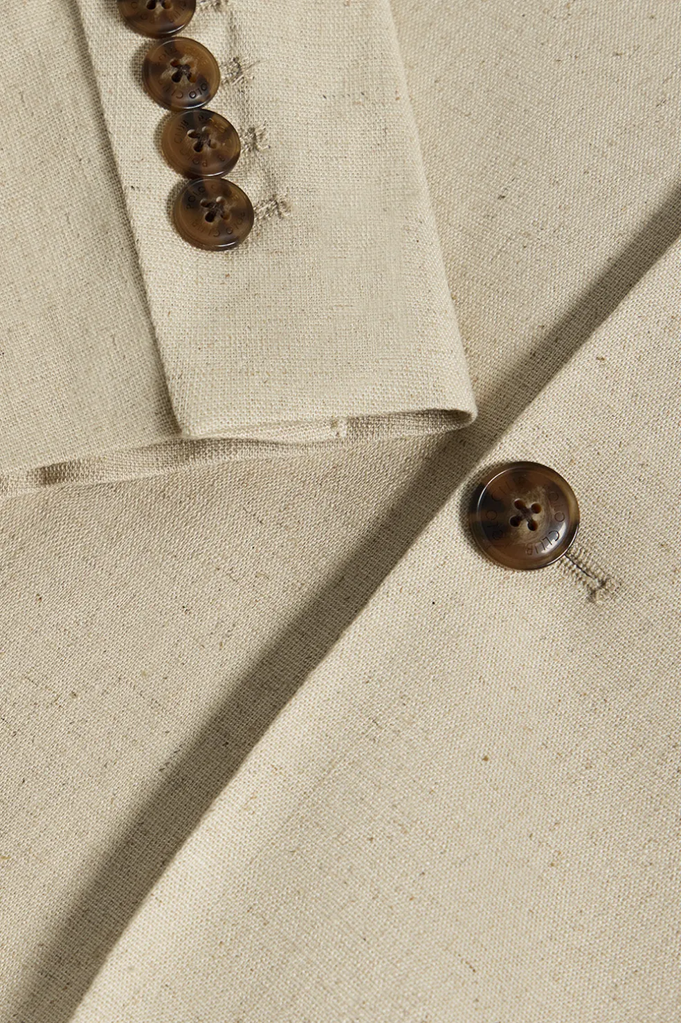 Blazer de lino color arena abotonada con detalles Polo Club