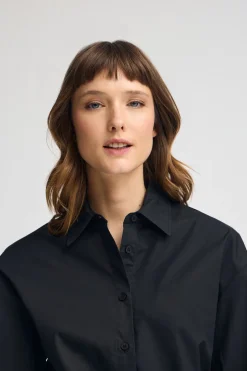 Blusa negra Corina