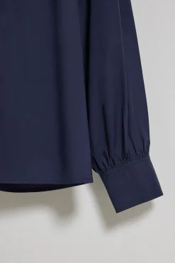 Blusa Solar azul marino de algodón con detalle bordado