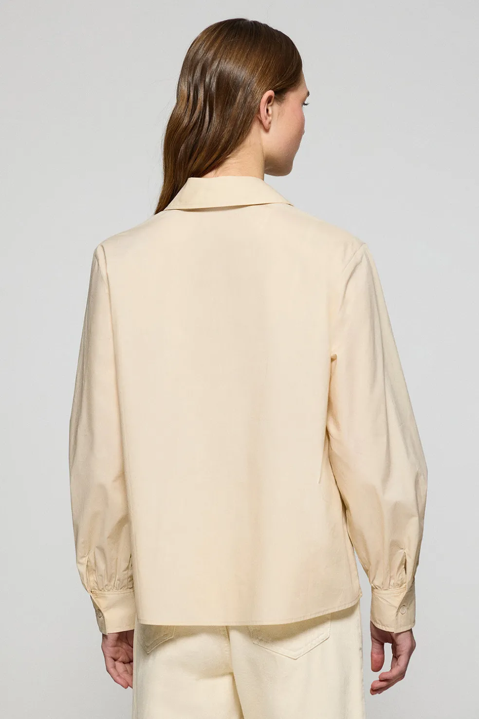 Blusa Solar color beige de algodón con detalle bordado