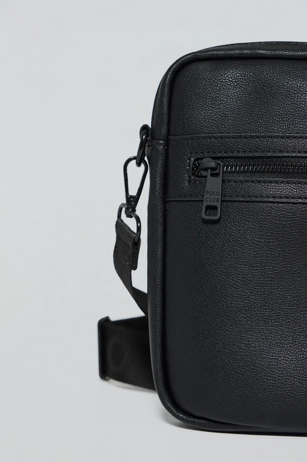 Bolso bandolera negra Radley con detalles Polo Club