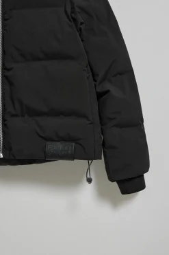 Bomber acolchada negra Dubái con detalle Polo Club