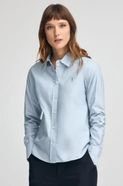 Camisa azul celeste de corte recto con logo Rigby Go