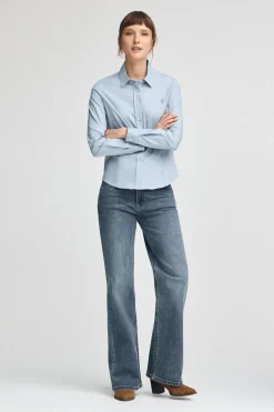 Camisa azul celeste de corte slim con logo Rigby Go