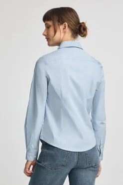 Camisa azul celeste de corte slim con logo Rigby Go