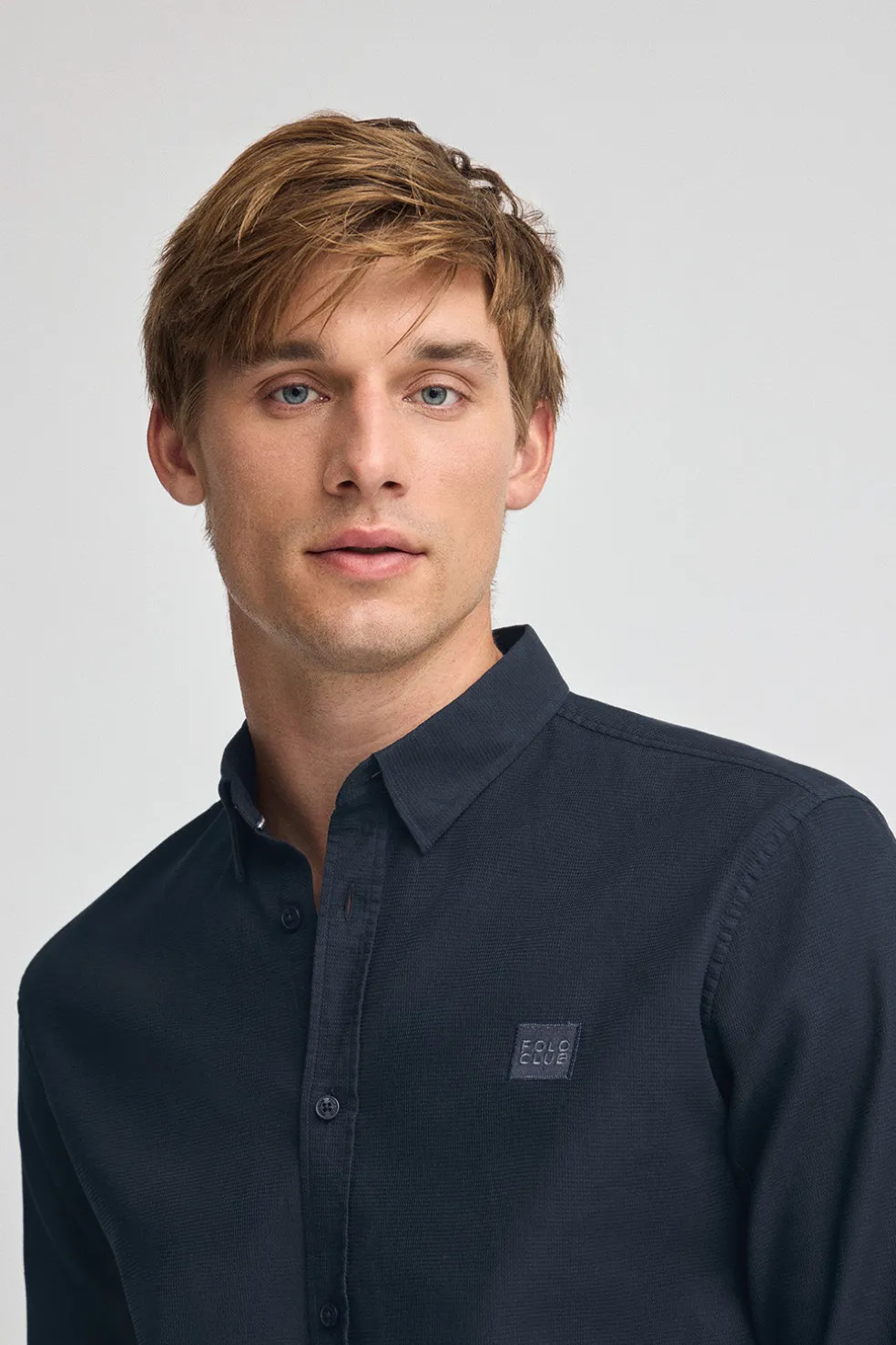 Camisa azul marino de corte regular cuello con botones y logo Polo Club