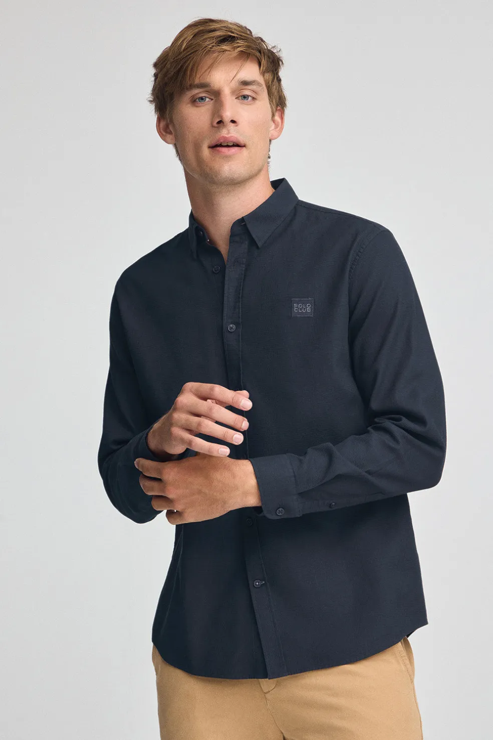 Camisa azul marino de corte regular cuello con botones y logo Polo Club