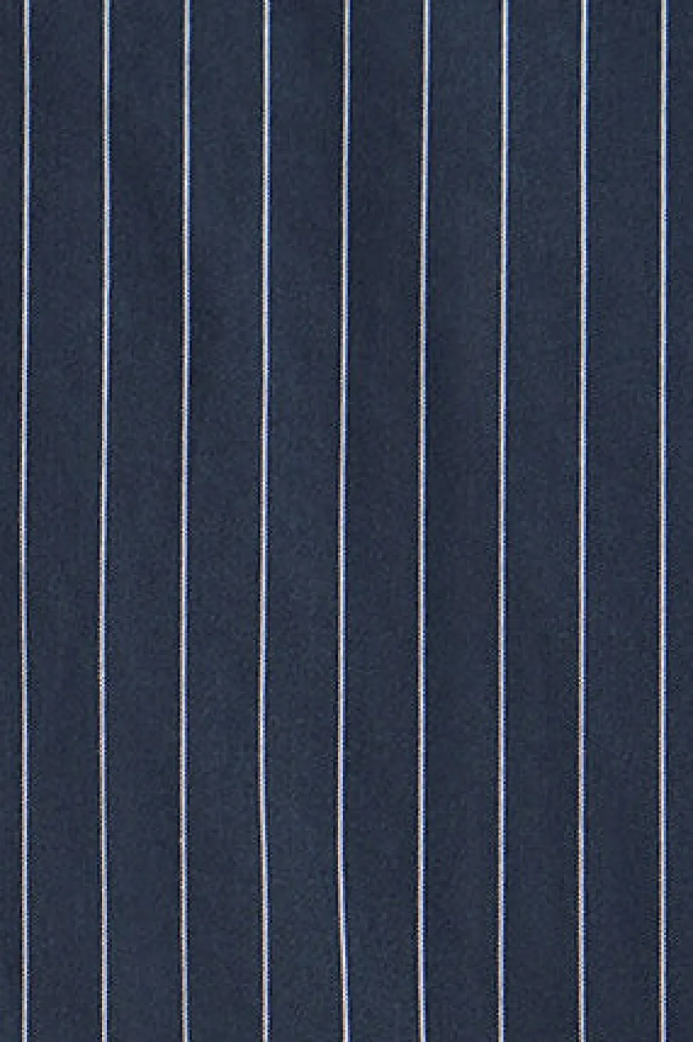 Camisa azul marino de corte relajado y cuello clasico