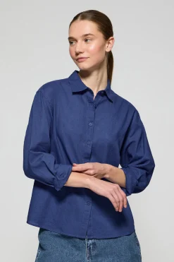 Camisa azul royal loose fit de lino y algodón con monograma bordado