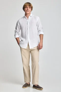 Camisa blanca de lino garment dye con monograma bordado