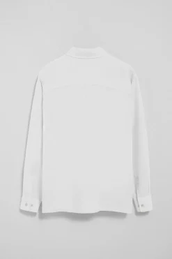 Camisa blanca garment dye de lino con monograma bordado