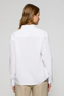 Camisa blanca loose fit de lino y algodón con monograma bordado