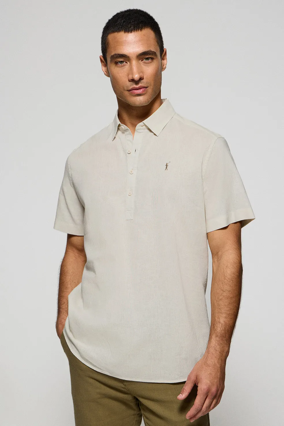 Camisa color crema polera de lino y algodón con bordado Rigby Go