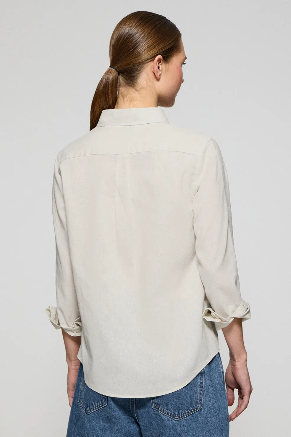 Camisa color crema regular de lino y algodón con bordado Rigby Go