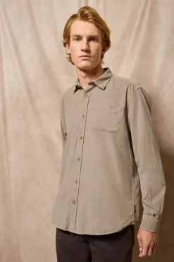 Camisa con bolsillos Massachusetts color camel y bordado Polo Club