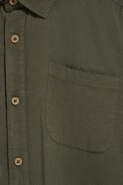 Camisa con bolsillos Massachusetts verde caqui y bordado Polo Club