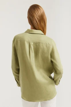 Camisa de lino verde con detalle bordado