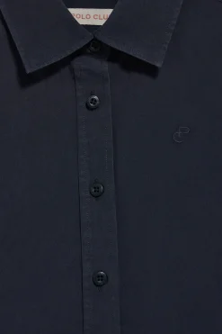 Camisa de popelín garment dye azul marino con logo bordado