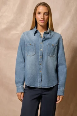 Camisa denim con dos bolsillos y detalle Polo Club