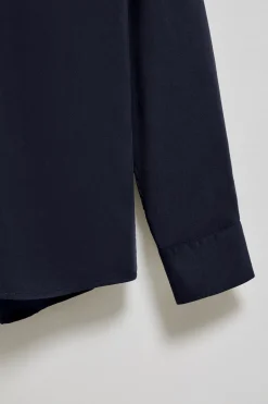 Camisa Franklin azul marino con bolsillos regular fit