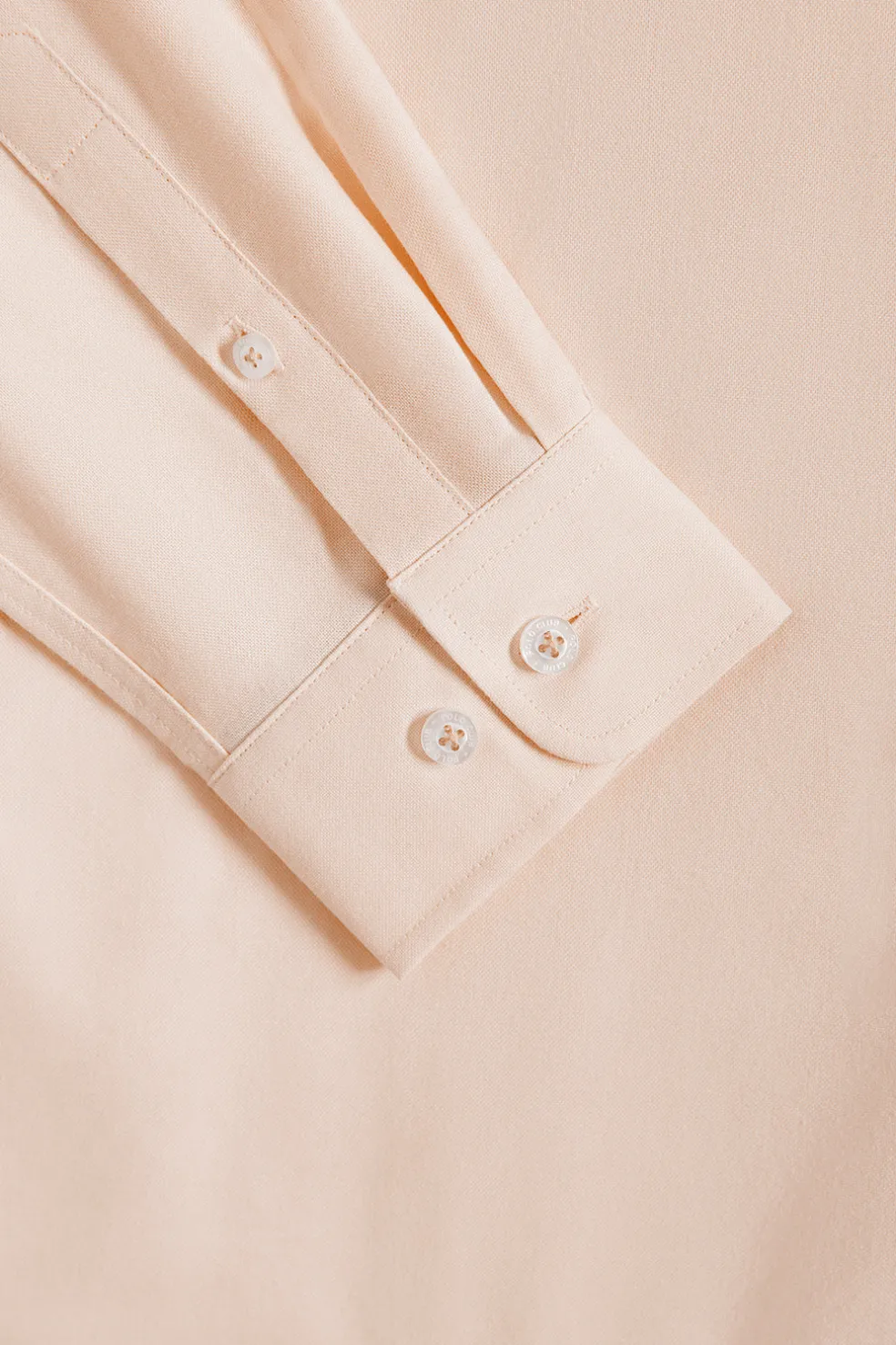 Camisa Oxford color melocotón con logo Rigby Go