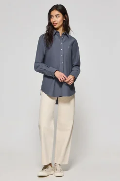 Camisa oxford Sabina azul con logo bordado Rigby Go
