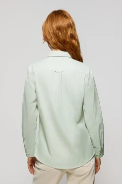 Camisa oxford verde claro con logo bordado