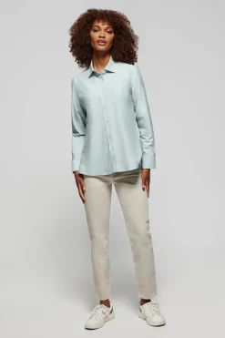 Camisa oxford verde con logo bordado