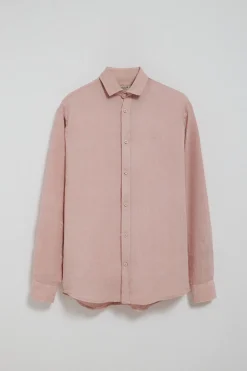 Camisa rosa taupe de lino garment dye con monograma bordado