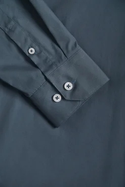 Camisa Slim de popelín azul denim con logo Rigby Go