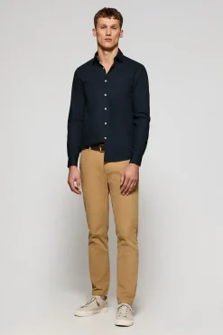 Camisa Slim de popelín azul marino con monograma bordado