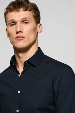 Camisa Slim de popelín azul marino con monograma bordado