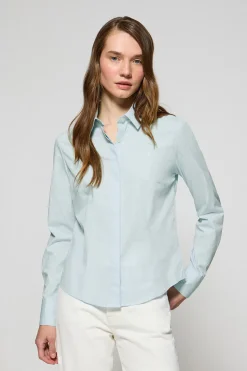 Camisa slim de popelín color aguamarina con logo bordado Rigby Go