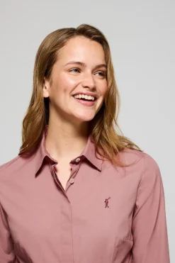 Camisa slim de popelín color coral con logo bordado Rigby Go