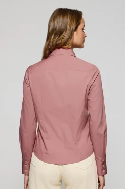Camisa slim de popelín color coral con logo bordado Rigby Go