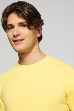 Camiseta amarilla con cuello redondo y bordado Rigby Go