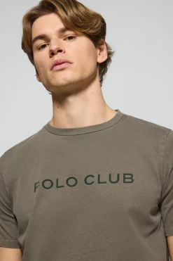 Camiseta Apolo garment dyed verde militar con logo Polo Club aterciopelado