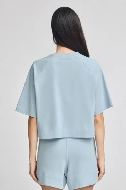 Camiseta azul claro Danae con logo bordado